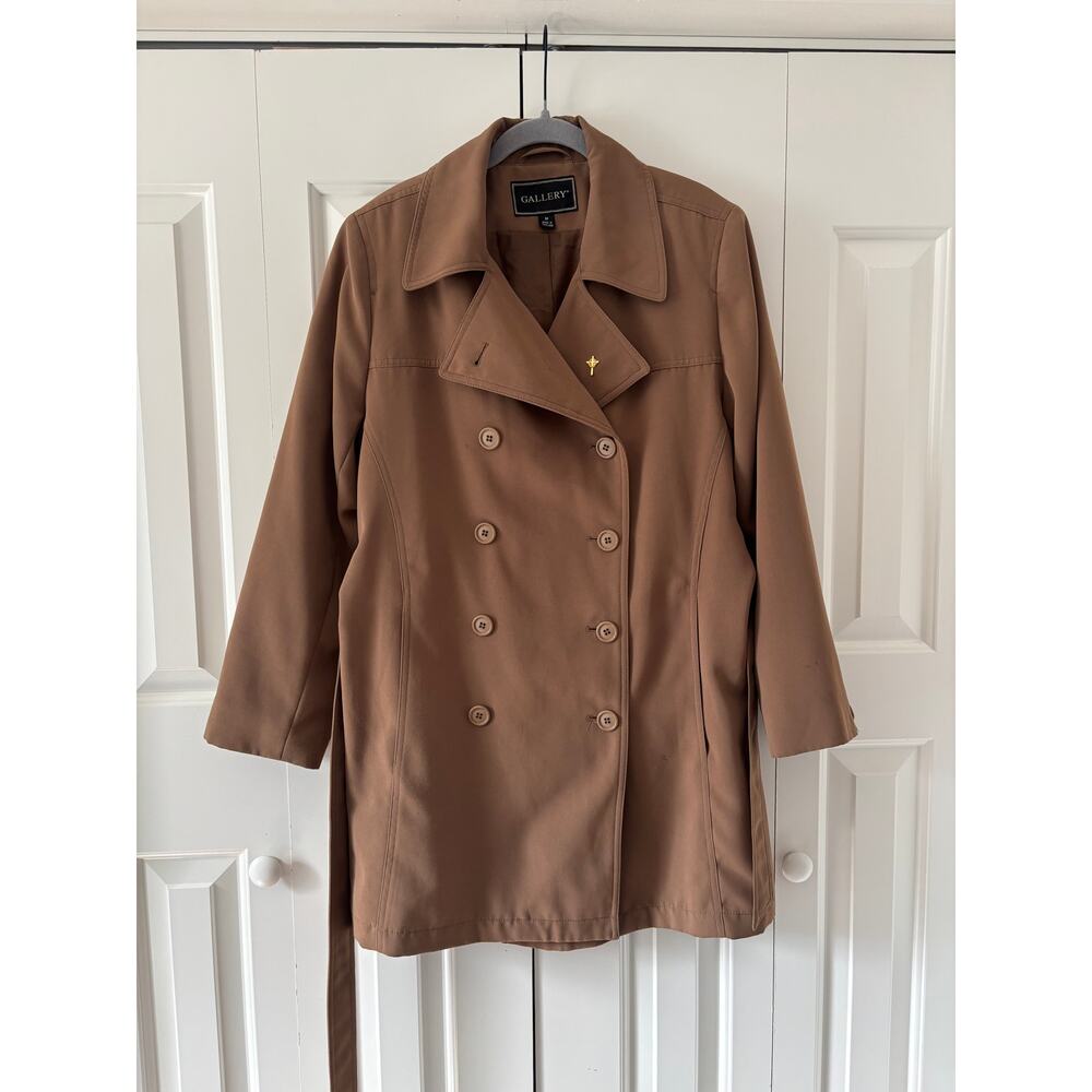 Gallery Medium dark green Double-Breasted Trench Coat - Picture 5 of 12